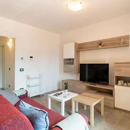 Re16 Regina By Interhome * غْرافيدونا